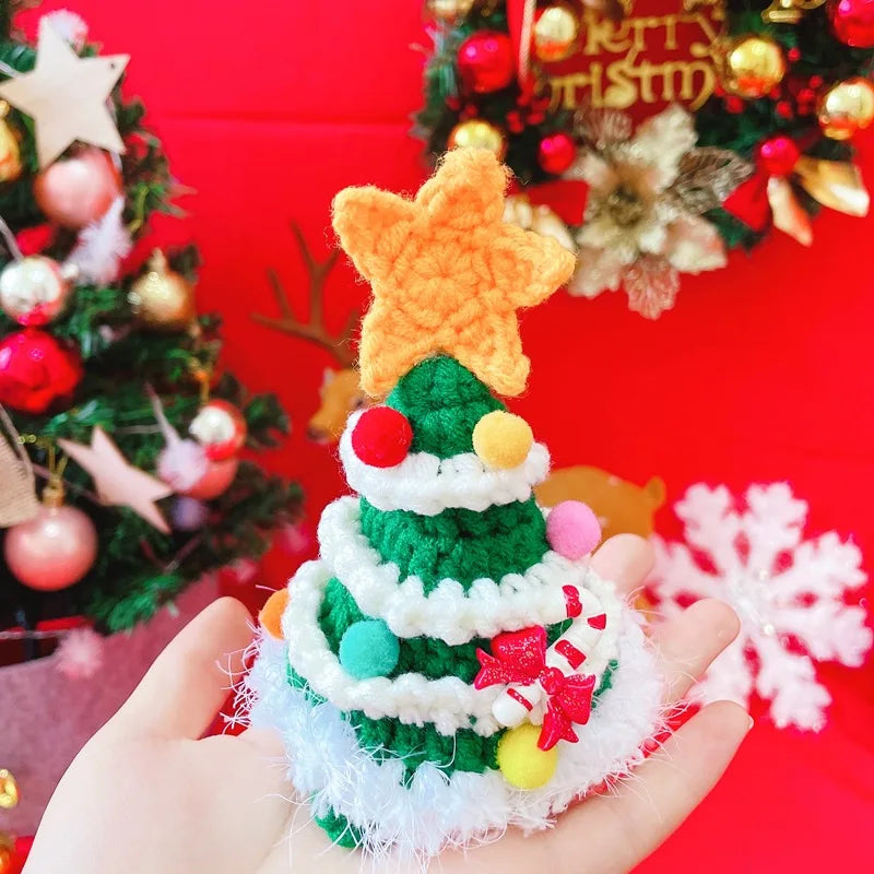 Crocheted Star Christmas Tree Cat Collar for Festival Handmade Frenal Pompom Dog Puppy Pinny Scarf Snowman Kitten Accessories